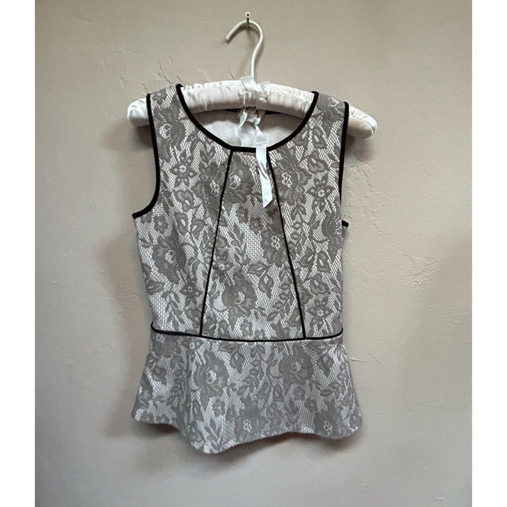 Anthropologie Weston Wear Women's Peplum Blouse Top Xs Lace Overlay Gray